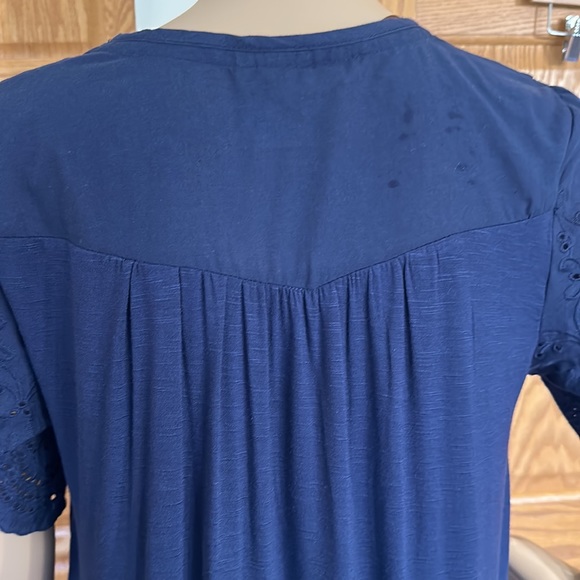 Knox Rose Navy Blue eyelet trim, peasant top with short sleeves - Picture 4 of 8